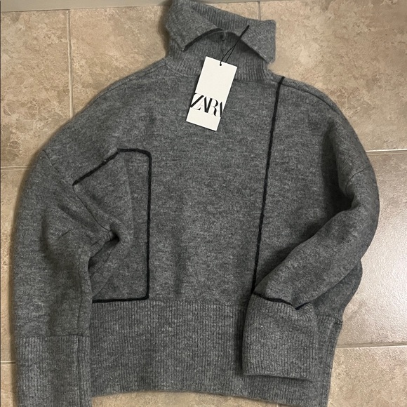 Zara Charcoal Gray Turtleneck Sweater - Picture 3 of 4